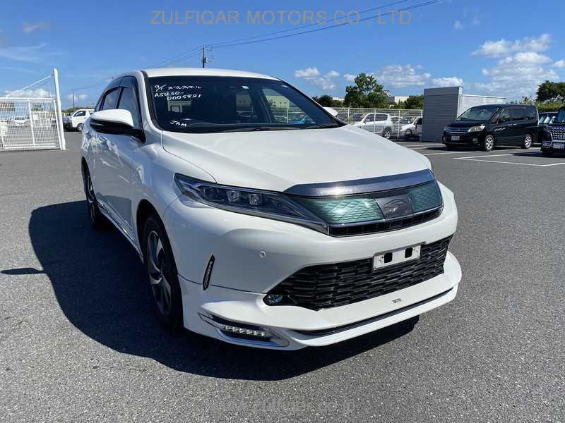 TOYOTA HARRIER 2017 Image 11