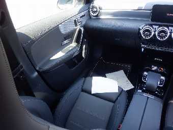 MERCEDES BENZ A CLASS 2019 Image 16