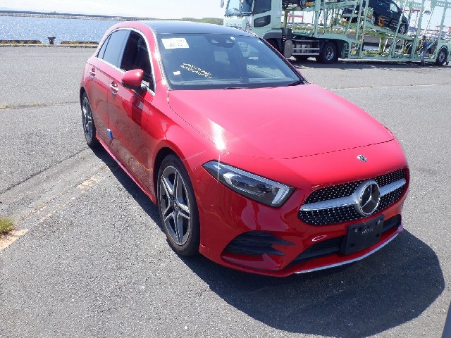 MERCEDES BENZ A CLASS 2019 Image 25