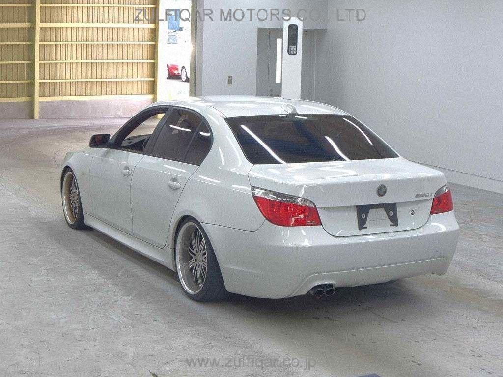 BMW 5 SERIES 2005 Image 2