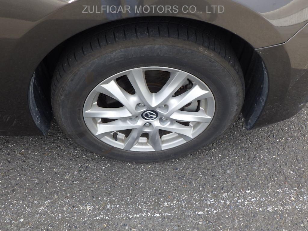 MAZDA AXELA HYBRID 2014 Image 19