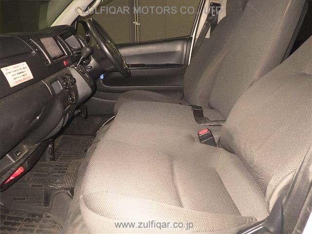 TOYOTA HIACE 2018 Image 4