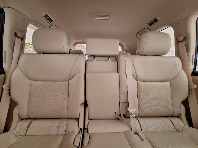 LEXUS LX 570 2014 Image 24
