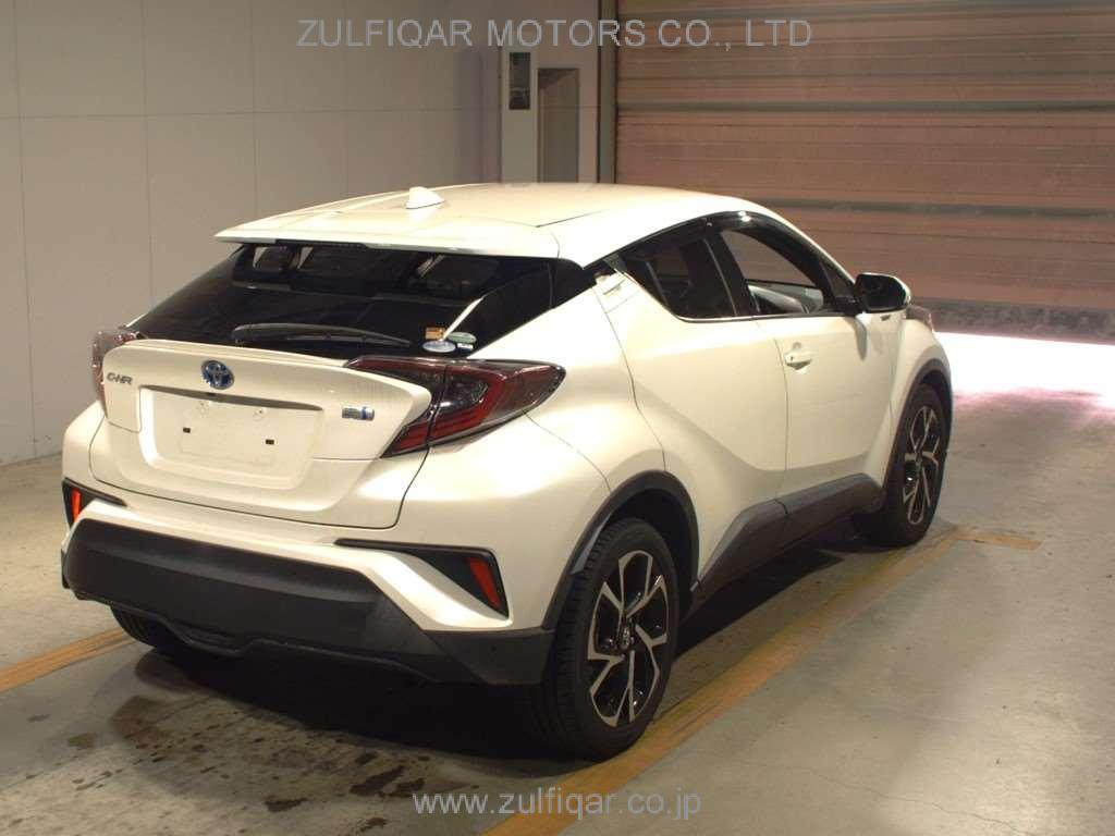 TOYOTA C-HR 2017 Image 2