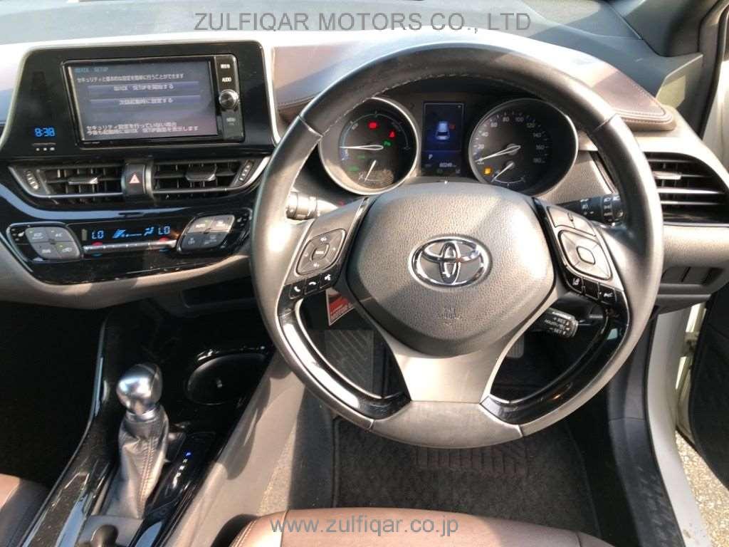 TOYOTA C-HR 2017 Image 6