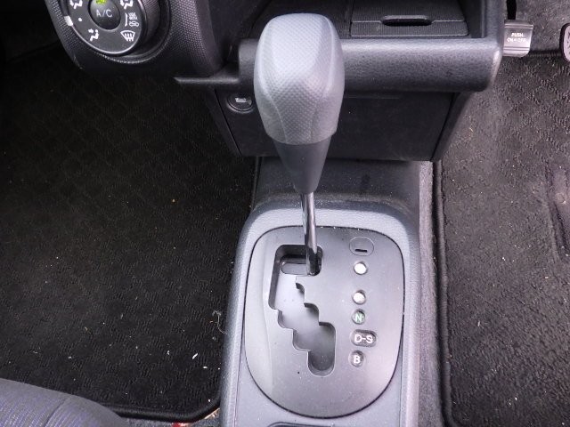 TOYOTA PROBOX 2018 Image 33