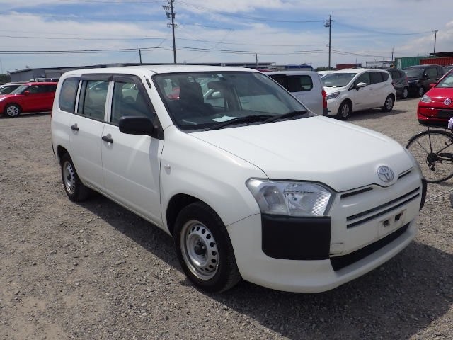 TOYOTA PROBOX 2018 Image 36