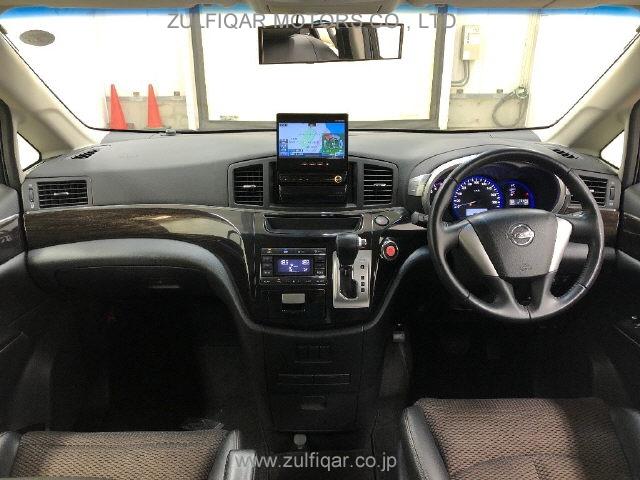 NISSAN ELGRAND 2012 Image 5