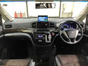 NISSAN ELGRAND 2012 Image 5