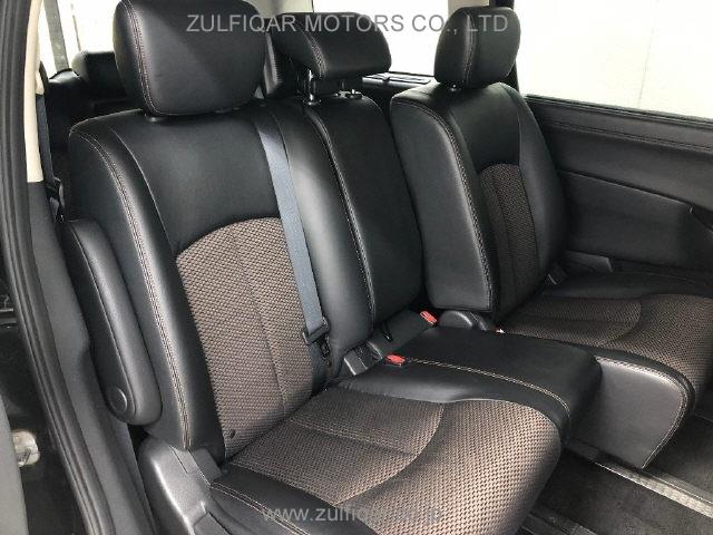 NISSAN ELGRAND 2012 Image 6