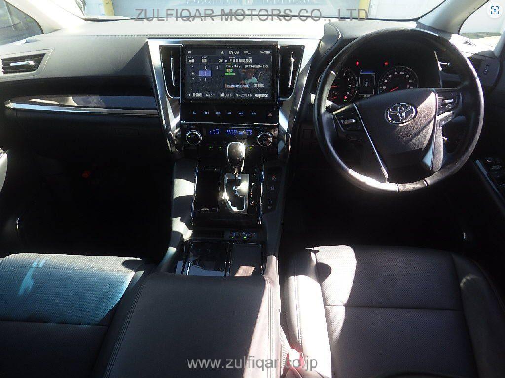 TOYOTA ALPHARD 2019 Image 3