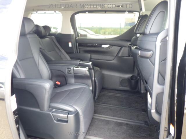 TOYOTA ALPHARD 2019 Image 7