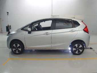 HONDA FIT HYBRID 2016 Image 4