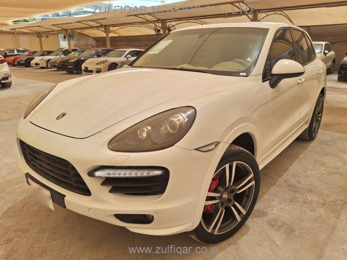 PORSCHE CAYENNE 2013 Image 1