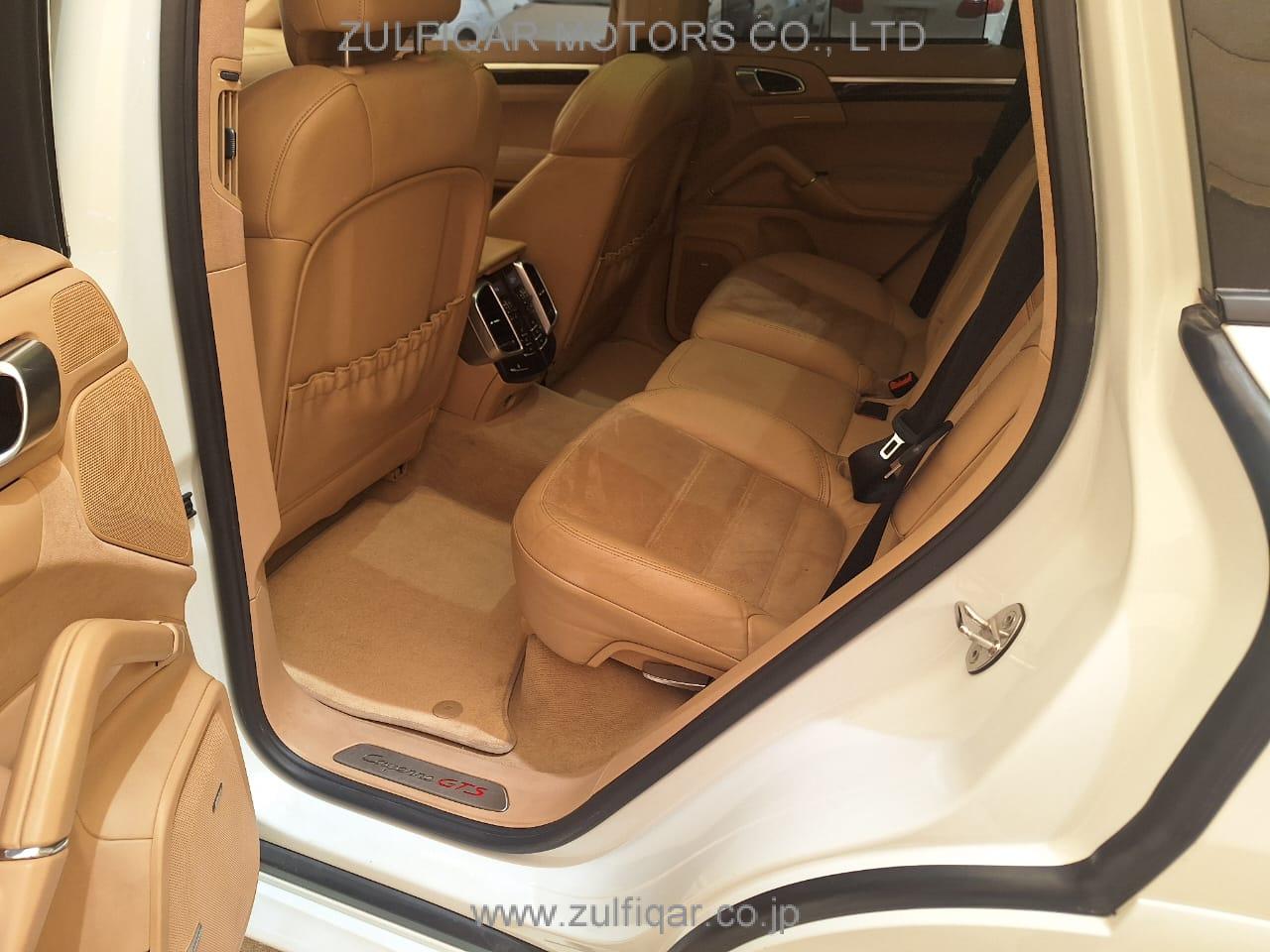 PORSCHE CAYENNE 2013 Image 22