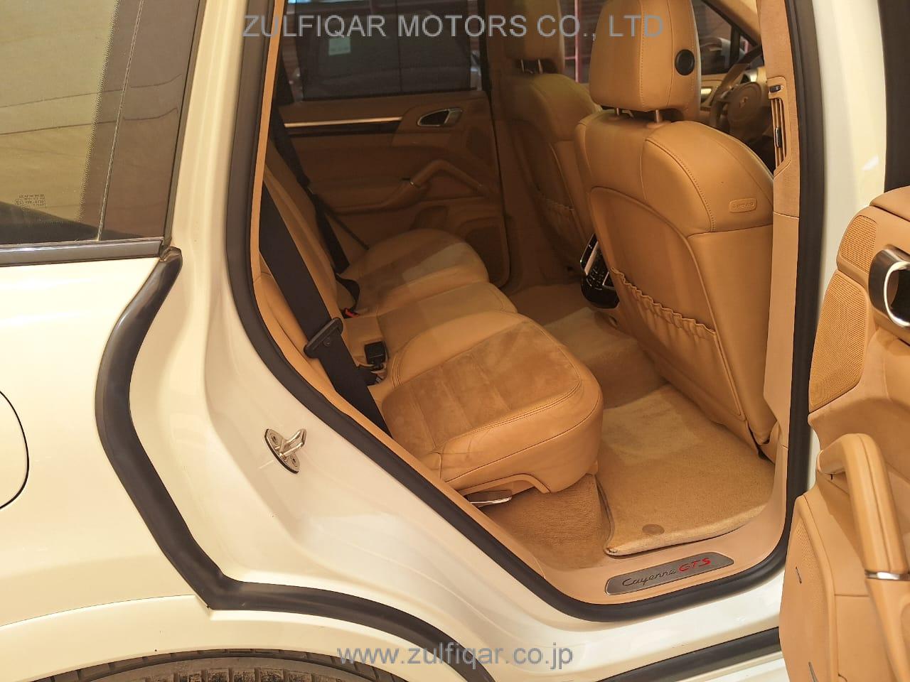 PORSCHE CAYENNE 2013 Image 23