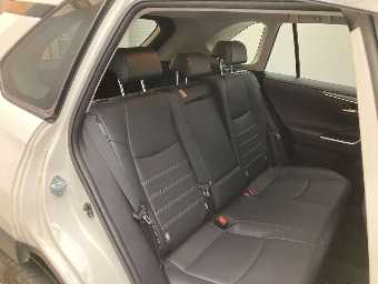 TOYOTA RAV-4 2020 Image 8