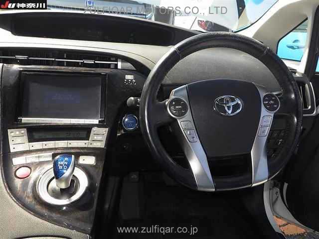 TOYOTA PRIUS 2014 Image 6