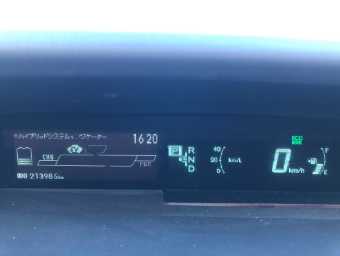 TOYOTA PRIUS 2013 Image 6