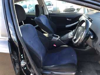 TOYOTA PRIUS 2013 Image 8