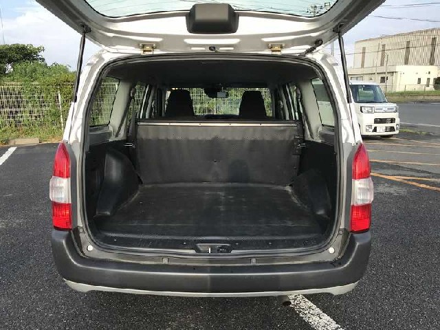 TOYOTA SUCCEED 2019 Image 19