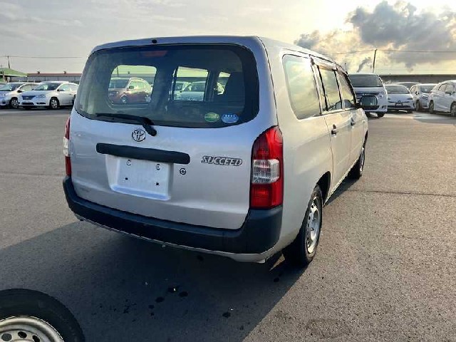 TOYOTA SUCCEED 2019 Image 24