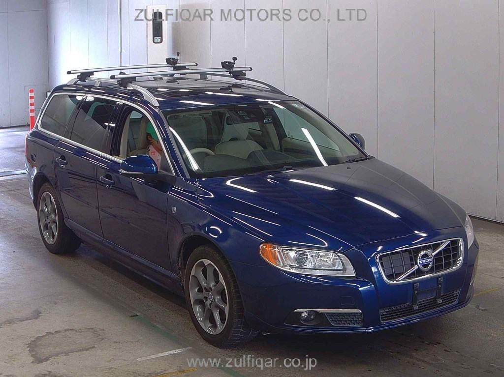 VOLVO V70 2012 Image 1