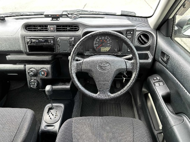 TOYOTA SUCCEED 2018 Image 24