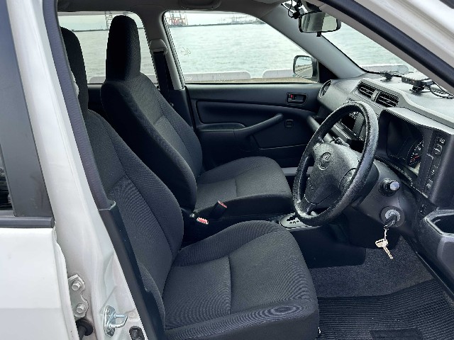 TOYOTA SUCCEED 2018 Image 25