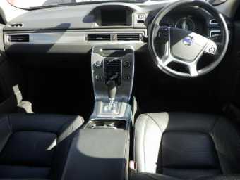 VOLVO V70 2012 Image 5