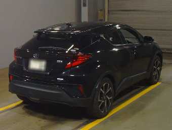 TOYOTA C-HR 2020 Image 2