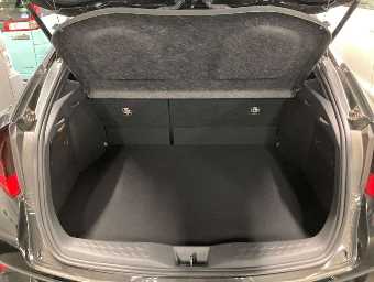 TOYOTA C-HR 2020 Image 9