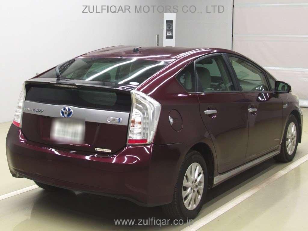 TOYOTA PRIUS PHV 2013 Image 2