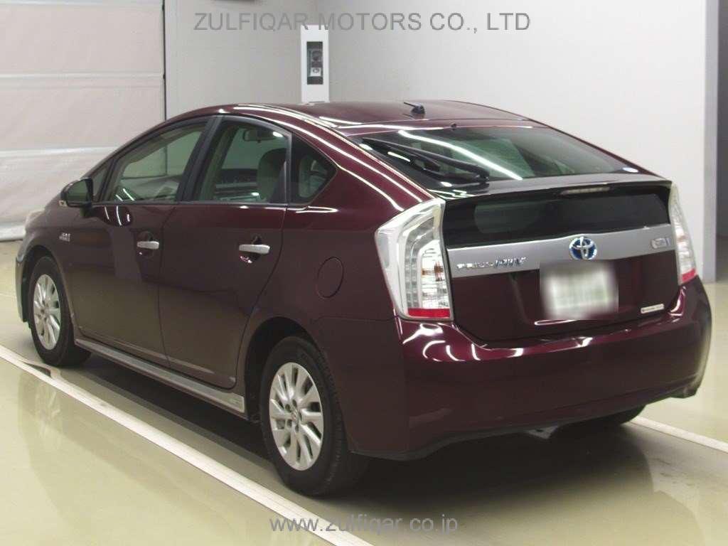 TOYOTA PRIUS PHV 2013 Image 4