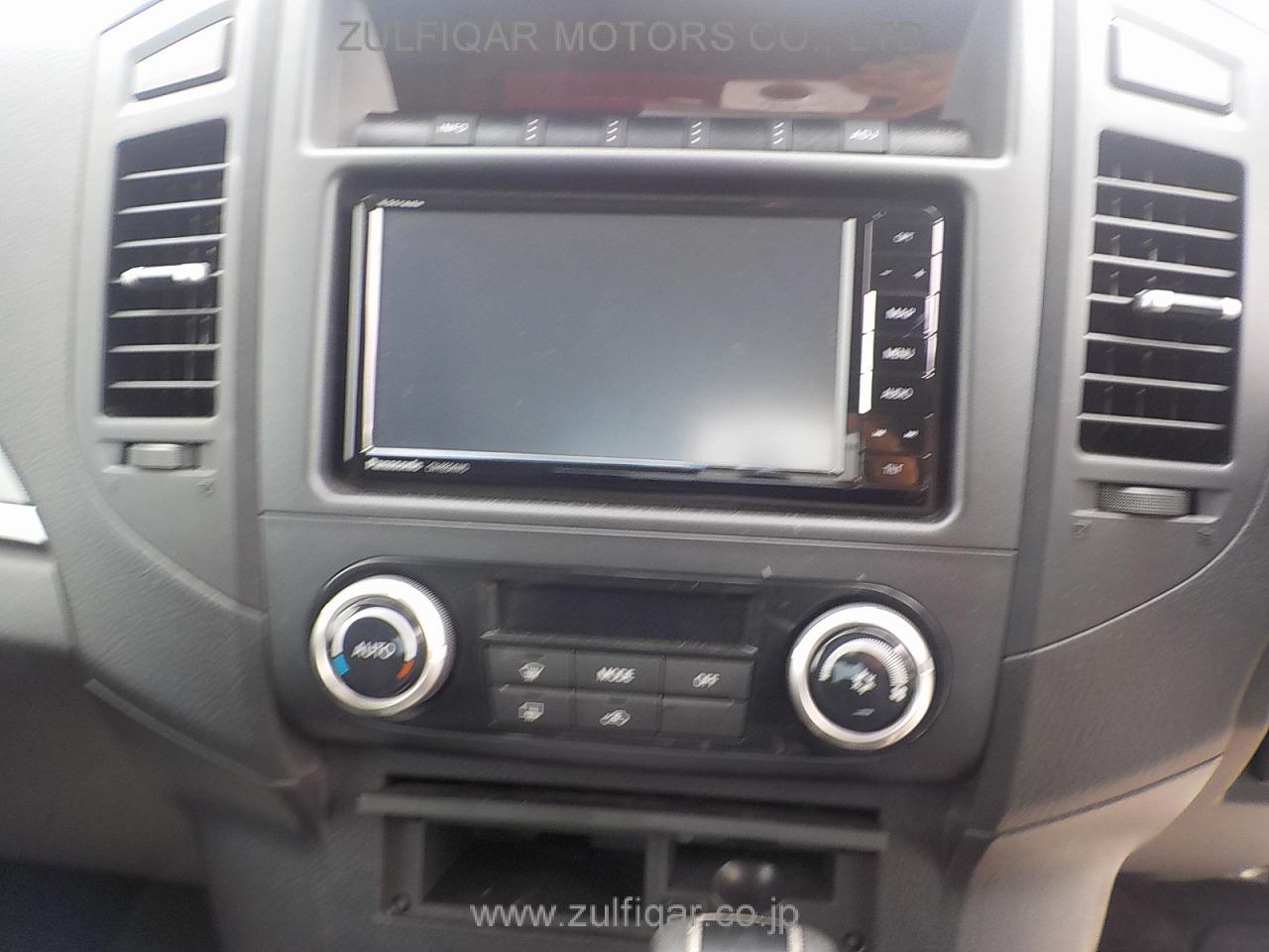 MITSUBISHI PAJERO 2009 Image 24