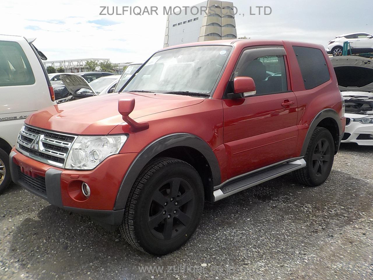 MITSUBISHI PAJERO 2009 Image 8