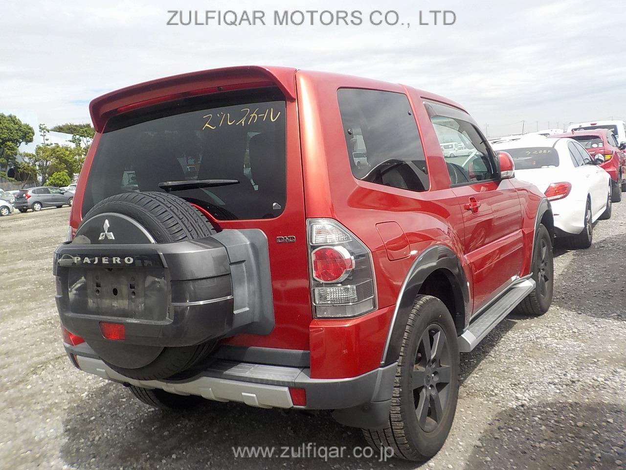 MITSUBISHI PAJERO 2009 Image 10