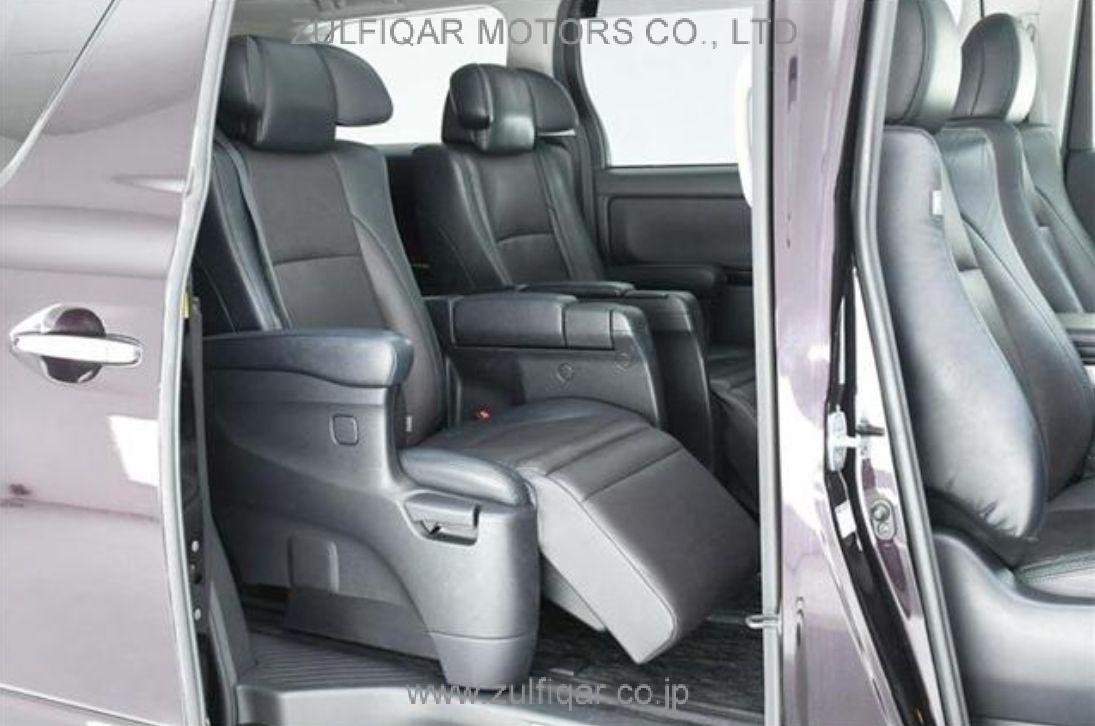 TOYOTA VELLFIRE 2014 Image 8