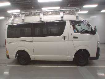 TOYOTA HIACE 2017 Image 3