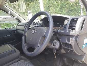 TOYOTA HIACE 2017 Image 7