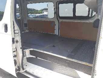 TOYOTA HIACE 2017 Image 10