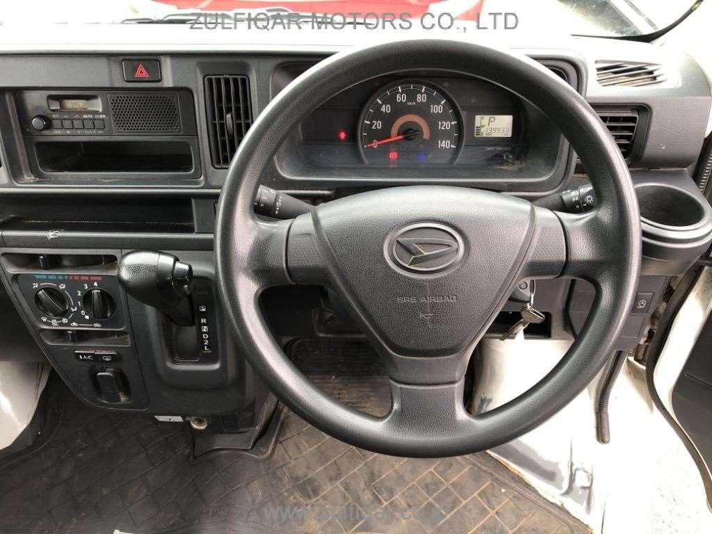 DAIHATSU HIJET CARGO 2019 Image 6