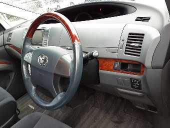 TOYOTA ESTIMA 2011 Image 7