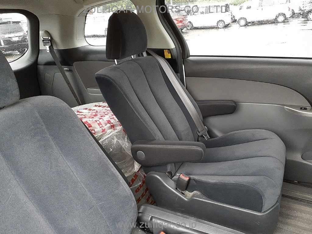 TOYOTA ESTIMA 2011 Image 10