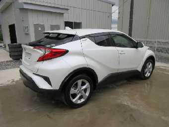 TOYOTA C-HR 2017 Image 3