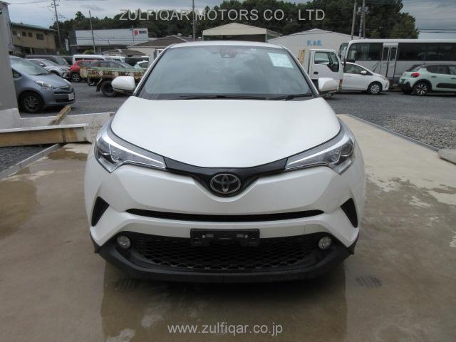 TOYOTA C-HR 2017 Image 2