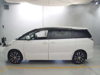 TOYOTA ESTIMA 2012 Image 4