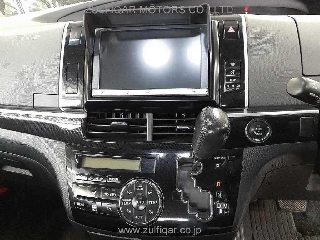 TOYOTA ESTIMA 2012 Image 10