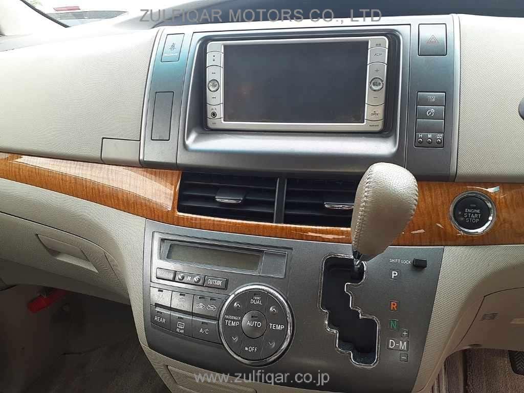 TOYOTA ESTIMA 2009 Image 10