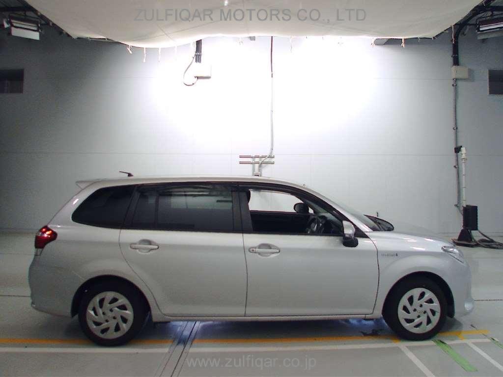 TOYOTA COROLLA FIELDER 2018 Image 3